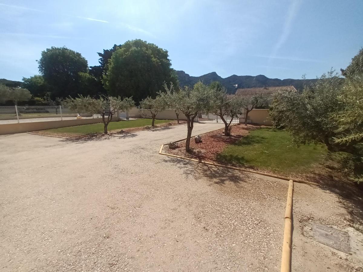 Le Jardin Des Tourterelles Villa Robion en Luberon Eksteriør billede